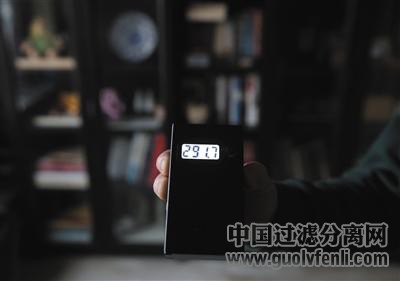 媒體檢測(cè)室內(nèi)空氣質(zhì)量：霧霾時(shí)與室外相差無(wú)幾